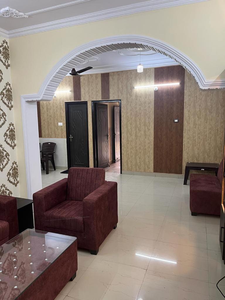Kashi Anadam Bnb Варанаси Екстериор снимка