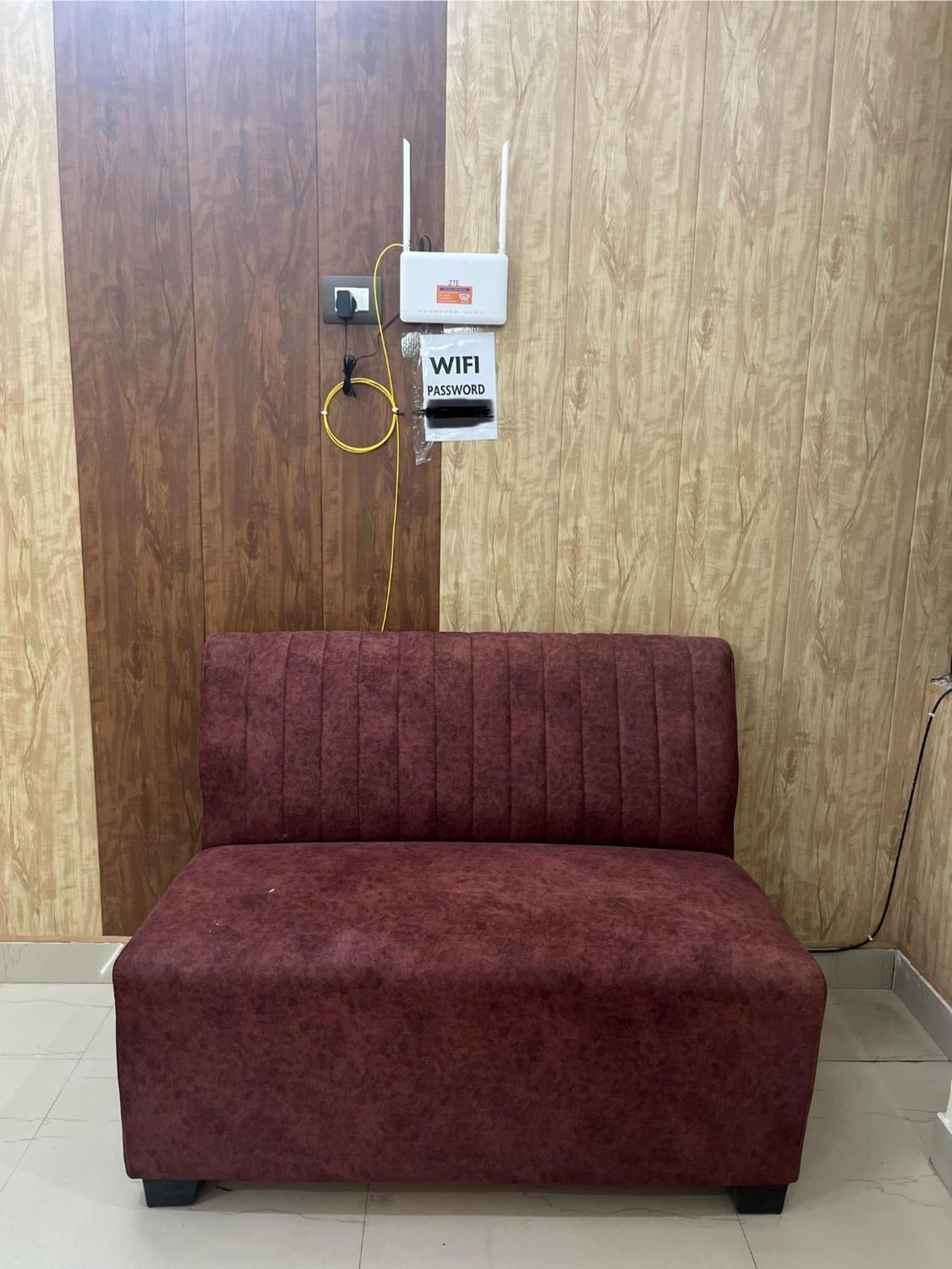 Kashi Anadam Bnb Варанаси Екстериор снимка